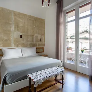 napoli-bonita-bb.hotels-amalfi.com/