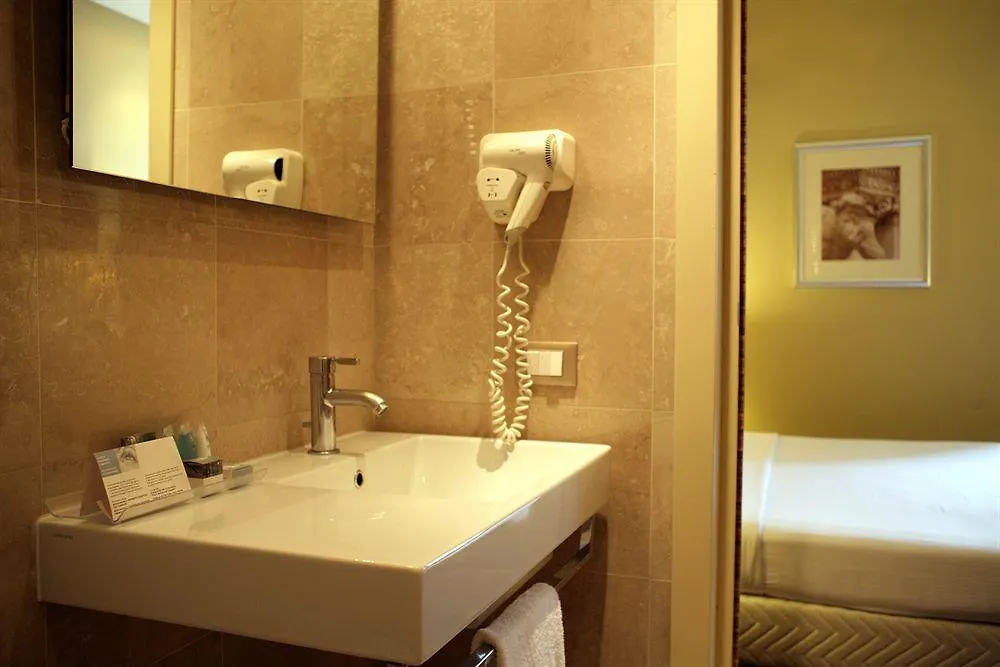 Hotel Saint John Рим